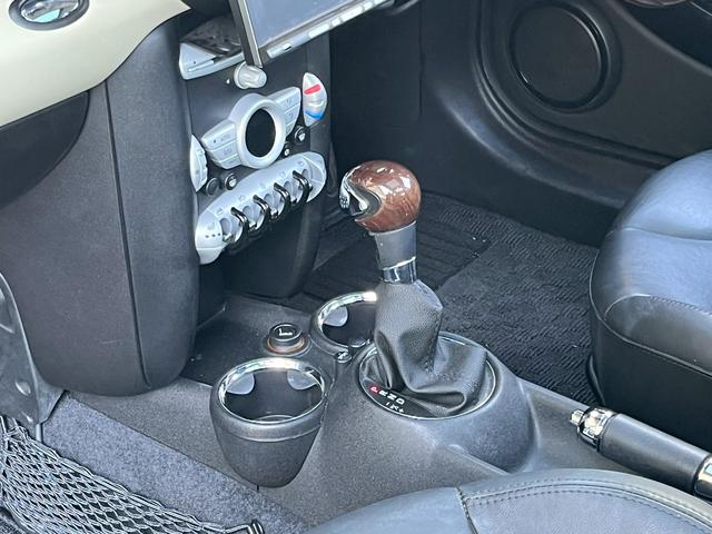 MINI クーパーS ジョンクーパーワークスエアロ アルミホイール サンルーフ HID AT 盗難防止システム ABS エアコン パワーステアリング パワーウィンドウ(5枚目)