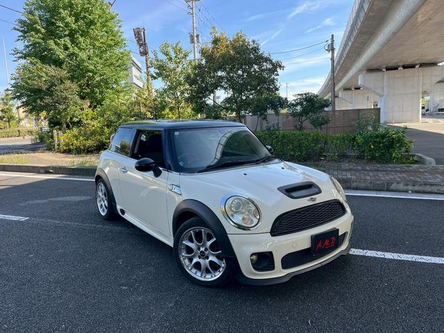 MINI クーパーS ジョンクーパーワークスエアロ アルミホイール サンルーフ HID AT 盗難防止システム ABS エアコン パワーステアリング パワーウィンドウ(11枚目)