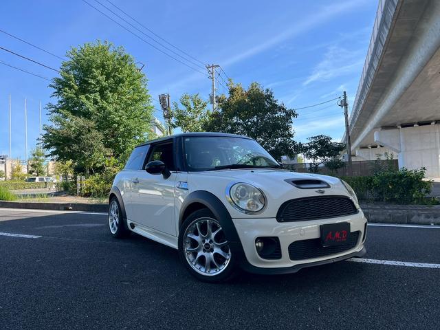 MINI クーパーS ジョンクーパーワークスエアロ アルミホイール サンルーフ HID AT 盗難防止システム ABS エアコン パワーステアリング パワーウィンドウ(15枚目)