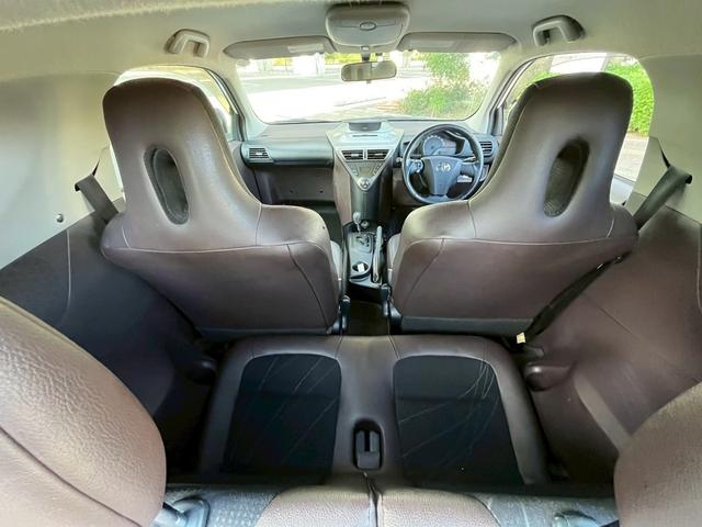 iQ 100G レザーパッケージ アルミホイール スマートキー 電動格納ミラー CVT 盗難防止システム 衝突安全ボディ ABS ESC CD エアコン パワーステアリング パワーウィンドウ(38枚目)