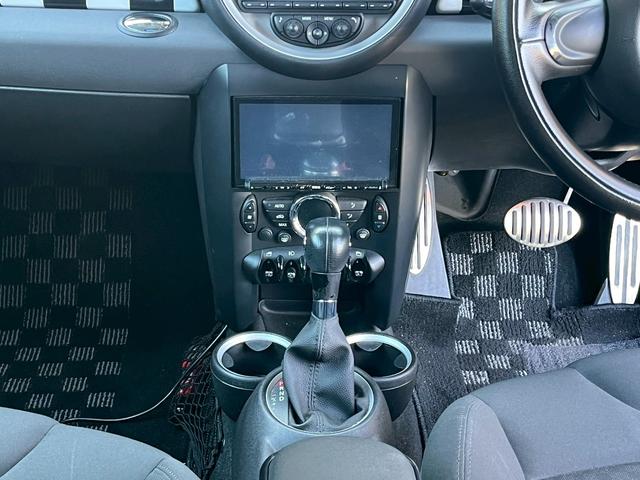 MINI クーパーS アルミホイール キーレスエントリー サンルーフ HID AT ABS エアコン パワーステアリング パワーウィンドウ(3枚目)