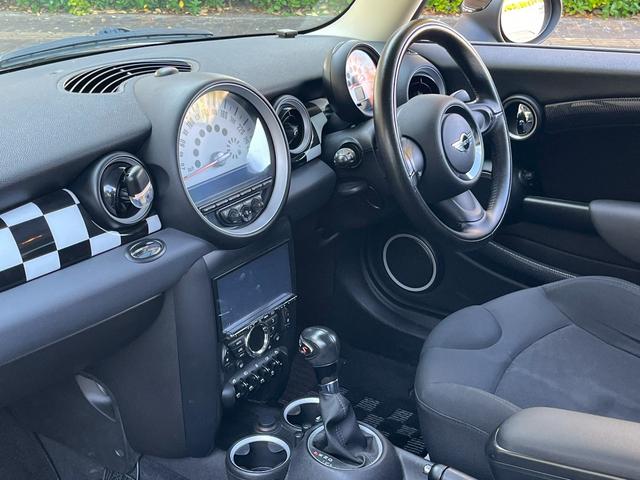 MINI クーパーS アルミホイール キーレスエントリー サンルーフ HID AT ABS エアコン パワーステアリング パワーウィンドウ(6枚目)