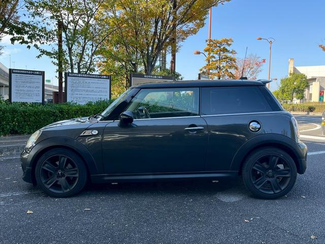 MINI クーパーS アルミホイール キーレスエントリー サンルーフ HID AT ABS エアコン パワーステアリング パワーウィンドウ(17枚目)