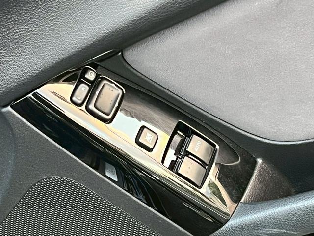 RX-8 タイプS ドライブレコーダー MT HID キーレスエントリー 電動格納ミラー アルミホイール 盗難防止システム 衝突安全ボディ ABS ESC CD エアコン パワーステアリング パワーウィンドウ(5枚目)