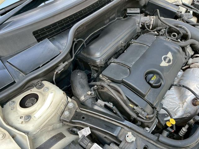 MINI クーパーS クラブマン アルミホイール HID MT ABS ESC CD エアコン パワーステアリング パワーウィンドウ(21枚目)