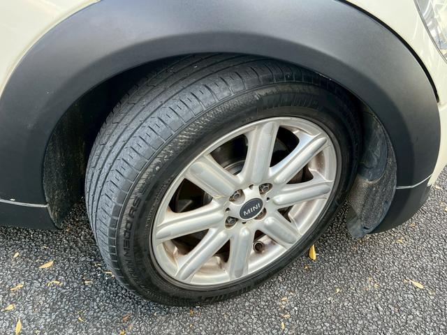 MINI クーパーS クラブマン アルミホイール HID MT ABS ESC CD エアコン パワーステアリング パワーウィンドウ(29枚目)