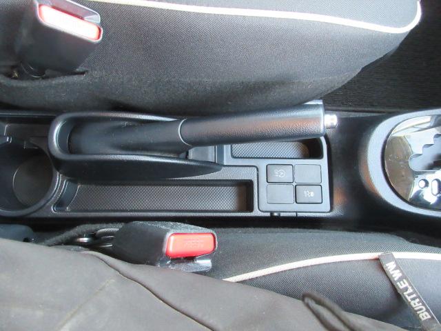 ヴィッツ ジュエラ　純正ナビ・ワンセグＴＶ・ＣＤ・ブルートゥース・バックカメラ・ＥＴＣ・オートライト・電動格納ミラー・トヨタセーフティセンス・アイドリングＳＴＯＰ・スマートキ（32枚目）