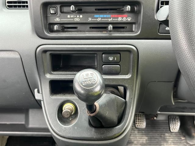 ハイゼットカーゴ スペシャル 4WD 5速MT車 エアコン 集中ドアロック(32枚目)
