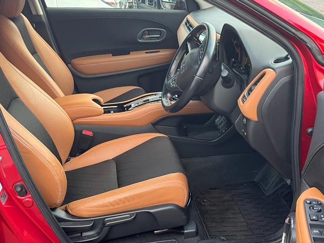 ヴェゼル ハイブリッドＺ・ホンダセンシング　４ＷＤ　Ｂｌｕｅｔｏｏｔｈ対応ナビ　バックカメラ　ミュージックサーバー　社外１６ＡＷ　スタッドレスタイヤ　ハーフレザーシート　シートヒーター（18枚目）