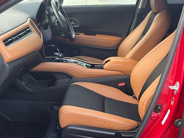 ヴェゼル ハイブリッドＺ・ホンダセンシング　４ＷＤ　Ｂｌｕｅｔｏｏｔｈ対応ナビ　バックカメラ　ミュージックサーバー　社外１６ＡＷ　スタッドレスタイヤ　ハーフレザーシート　シートヒーター（25枚目）