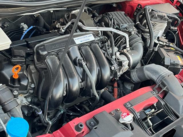 ヴェゼル ハイブリッドＺ・ホンダセンシング　４ＷＤ　Ｂｌｕｅｔｏｏｔｈ対応ナビ　バックカメラ　ミュージックサーバー　社外１６ＡＷ　スタッドレスタイヤ　ハーフレザーシート　シートヒーター（39枚目）