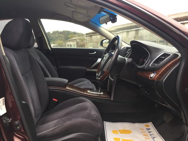 250XL プッシュスタート ETC バックカメラ ナビ アルミホイール オートライト CVT スマートキー 電動格納ミラー 電動リアゲート 盗難防止システム パワーシート オットマン CD 衝突安全ボディ(25枚目)
