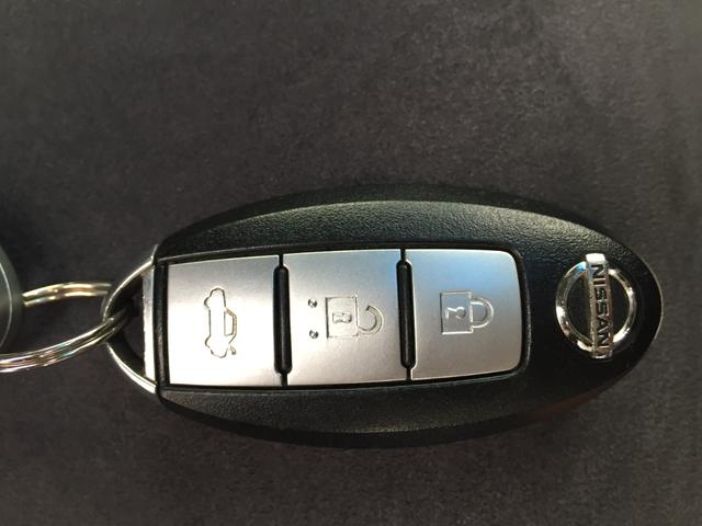 250XL プッシュスタート ETC バックカメラ ナビ アルミホイール オートライト CVT スマートキー 電動格納ミラー 電動リアゲート 盗難防止システム パワーシート オットマン CD 衝突安全ボディ(38枚目)