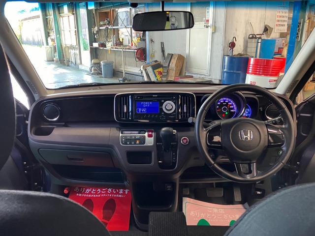 Ｎ－ＯＮＥ プレミアム　オートライト　ＨＩＤ　スマートキー　アイドリングストップ　電動格納ミラー　ベンチシート　ＣＶＴ　盗難防止システム　ＡＢＳ　ＣＤ　チップアップシート（2枚目）