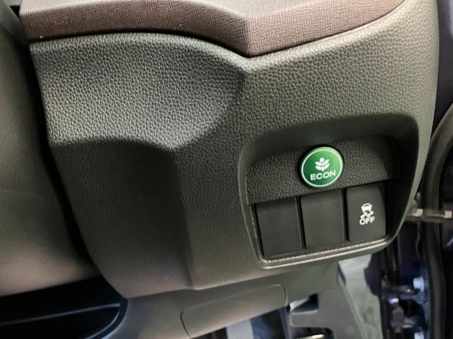 Ｎ－ＯＮＥ プレミアム　オートライト　ＨＩＤ　スマートキー　アイドリングストップ　電動格納ミラー　ベンチシート　ＣＶＴ　盗難防止システム　ＡＢＳ　ＣＤ　チップアップシート（7枚目）