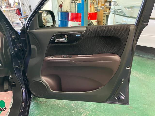 Ｎ－ＯＮＥ プレミアム　オートライト　ＨＩＤ　スマートキー　アイドリングストップ　電動格納ミラー　ベンチシート　ＣＶＴ　盗難防止システム　ＡＢＳ　ＣＤ　チップアップシート（27枚目）