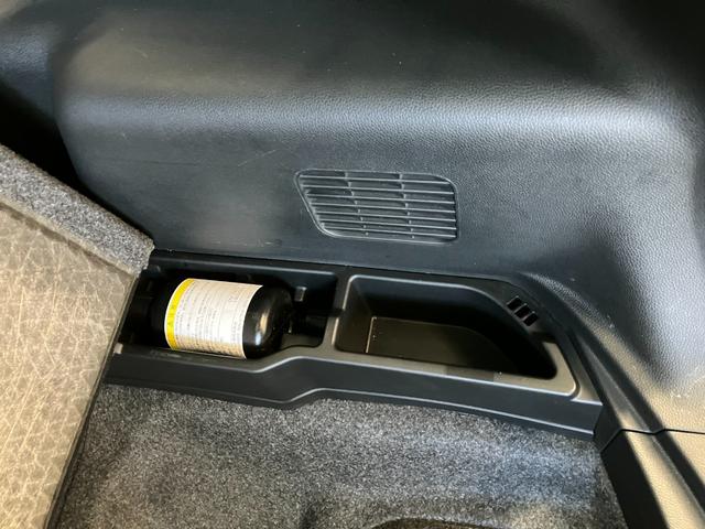Ｎ－ＯＮＥ プレミアム　オートライト　ＨＩＤ　スマートキー　アイドリングストップ　電動格納ミラー　ベンチシート　ＣＶＴ　盗難防止システム　ＡＢＳ　ＣＤ　チップアップシート（41枚目）