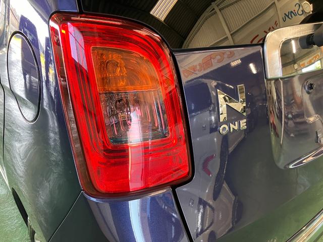 Ｎ－ＯＮＥ プレミアム　オートライト　ＨＩＤ　スマートキー　アイドリングストップ　電動格納ミラー　ベンチシート　ＣＶＴ　盗難防止システム　ＡＢＳ　ＣＤ　チップアップシート（68枚目）
