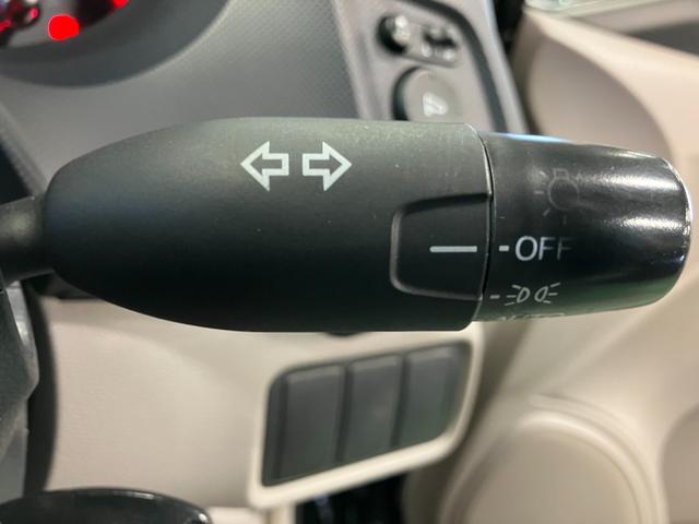 インサイト L ETC バックカメラ アルミホイール HID CVT アイドリングストップ 電動格納ミラー 盗難防止システム CD 衝突安全ボディ ABS エアコン パワーステアリング パワーウィンドウ(7枚目)