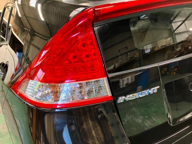 インサイト L ETC バックカメラ アルミホイール HID CVT アイドリングストップ 電動格納ミラー 盗難防止システム CD 衝突安全ボディ ABS エアコン パワーステアリング パワーウィンドウ(25枚目)