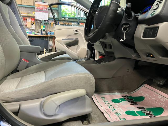 インサイト L ETC バックカメラ アルミホイール HID CVT アイドリングストップ 電動格納ミラー 盗難防止システム CD 衝突安全ボディ ABS エアコン パワーステアリング パワーウィンドウ(64枚目)