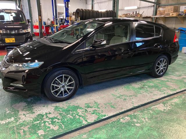 インサイト L ETC バックカメラ アルミホイール HID CVT アイドリングストップ 電動格納ミラー 盗難防止システム CD 衝突安全ボディ ABS エアコン パワーステアリング パワーウィンドウ(69枚目)