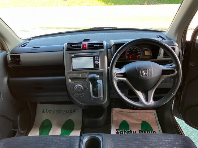 車を運転する際には運転席の存在は欠かせません。なのでしっかりとチェックしたいポイントですね。