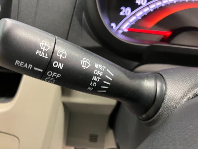 ムーヴ Ｌ　ＳＡ　衝突被害軽減システム　アイドリングストップ　電動格納ミラー　ＣＶＴ　盗難防止システム　ＡＢＳ　ＥＳＣ　ＣＤ　衝突安全ボディ　エアコン　パワーステアリング　パワーウィンドウ（6枚目）