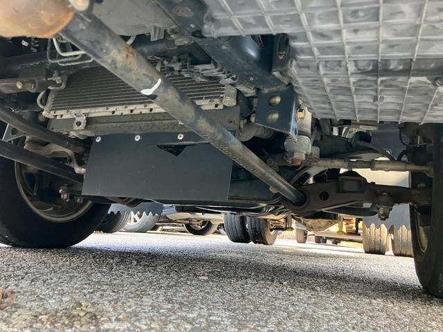 エルフトラック フルフラットロー 平ボディ ディーゼル 5MT(9枚目)