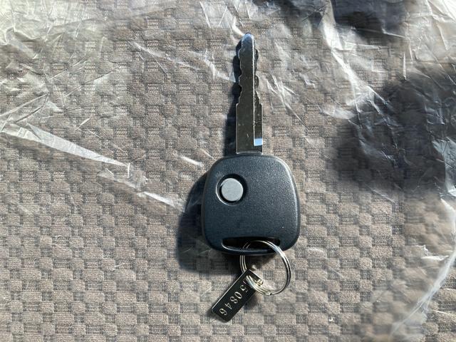 当店はグー鑑定を実施し第三者機関によりお車を確認しております!グー鑑定書も是非ご参考下さい!気になる点がございましたらお気軽にお問い合わせください。無料電話はこちら 0078−6042−1171