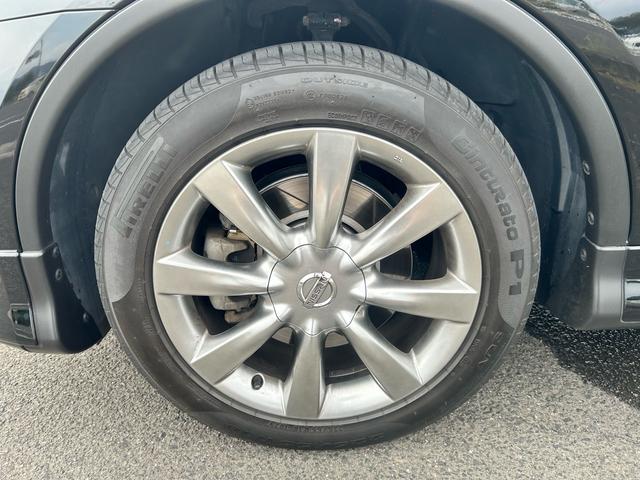 スカイラインクロスオーバー ３７０ＧＴ　ＦＯＵＲ　３７００ｃｃ　４ＷＤ　１８インチ純正アルミ　ＴＶ　柿本改マフラー（35枚目）