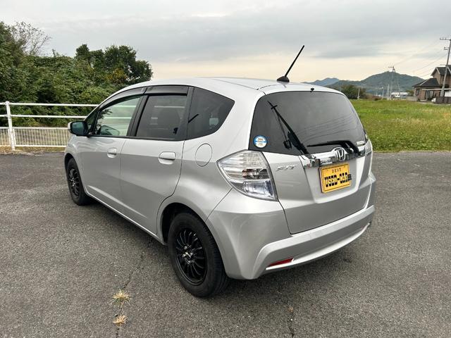 レンタカー貸し出し中です！万が一の際もお任せください！