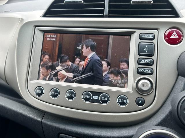 当店のお車をご覧いただき誠にありがとうございます。気になる点がございましたらお気軽にお問い合わせください。００７８−６０４６−０４３４