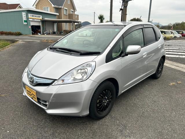 当店のお車をご覧いただき誠にありがとうございます。気になる点がございましたらお気軽にお問い合わせください。００７８−６０４６−０４３４