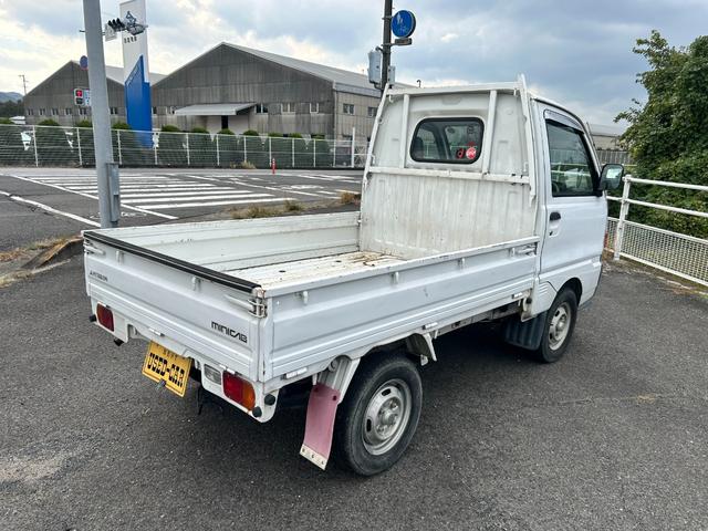 ミニキャブトラック 4速マニュアルミッション エアコン無 パワステ無 パワーウインドウ無 タイミングベルト交換済み(5枚目)