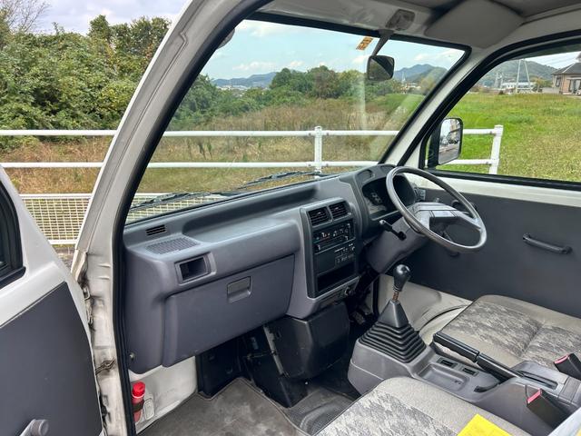 ミニキャブトラック 4速マニュアルミッション エアコン無 パワステ無 パワーウインドウ無 タイミングベルト交換済み(16枚目)