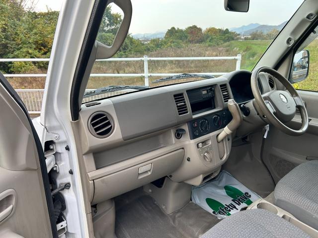 エブリイ ＰＡ　オートマッチクＡＴ　パワーステアリング　前席パワーウインドウ　キーレスキー　運転席＆助手席エアバック　純正ラジオ　全国対応１年保証付き（15枚目）