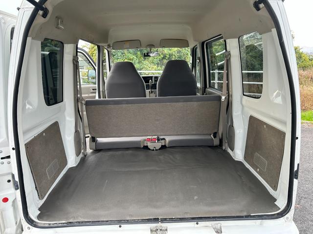 エブリイ ＰＡ　オートマッチクＡＴ　パワーステアリング　前席パワーウインドウ　キーレスキー　運転席＆助手席エアバック　純正ラジオ　全国対応１年保証付き（17枚目）