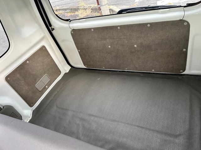 エブリイ ＰＡ　オートマッチクＡＴ　パワーステアリング　前席パワーウインドウ　キーレスキー　運転席＆助手席エアバック　純正ラジオ　全国対応１年保証付き（19枚目）