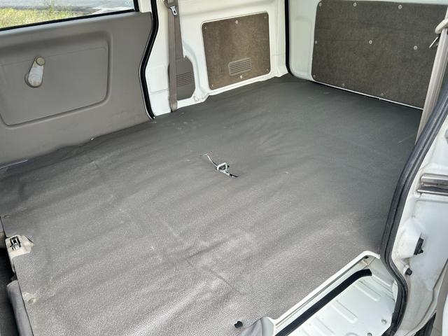 エブリイ ＰＡ　オートマッチクＡＴ　パワーステアリング　前席パワーウインドウ　キーレスキー　運転席＆助手席エアバック　純正ラジオ　全国対応１年保証付き（20枚目）