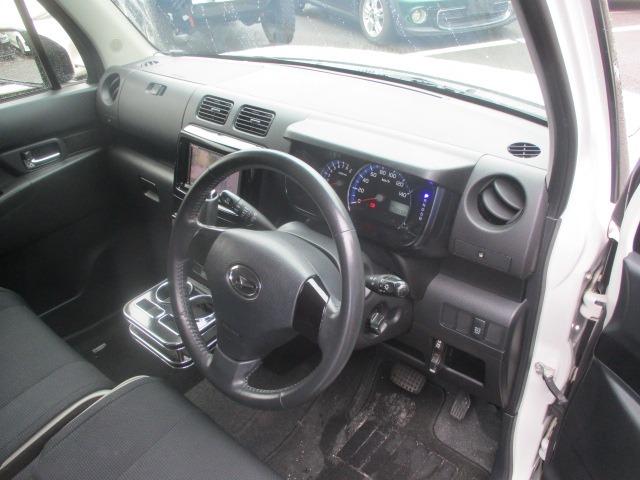 ムーヴコンテ カスタム　Ｇ　ワンオーナー車　ＢＬＩＴＺ車高調　社外ＨＤＤナビ　Ｂｌｕｅｔｏｏｔｈ　地デジＴＶ　社外テールランプ　ＨＩＤヘッドライト　ＥＴＣ　キーフリー　アイドリングストップ　純正１４インチアルミ　オートエアコン（10枚目）