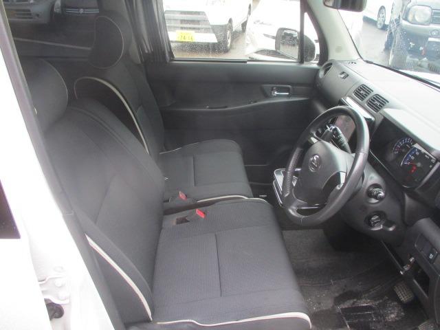 ムーヴコンテ カスタム　Ｇ　ワンオーナー車　ＢＬＩＴＺ車高調　社外ＨＤＤナビ　Ｂｌｕｅｔｏｏｔｈ　地デジＴＶ　社外テールランプ　ＨＩＤヘッドライト　ＥＴＣ　キーフリー　アイドリングストップ　純正１４インチアルミ　オートエアコン（12枚目）