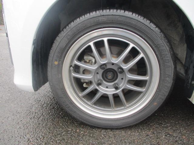 タント カスタムＲＳセレクション　両側電動スライドドア　衝突被害軽減ブレーキ　アイドリングストップ　車線逸脱警報装置　クルーズコントロール　パーキングソナー　社外８インチナビ　Ｂｌｕｅｔｏｏｔｈ　地デジＴＶ　バックカメラ　スマートキー（19枚目）