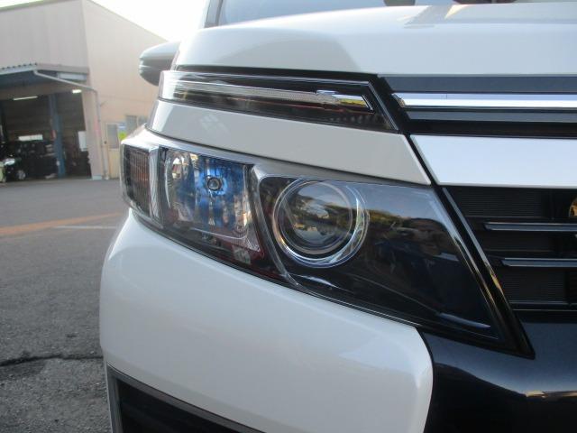 ヴォクシー ZS 両側電動スライドドア オートライト LEDヘッドライト フォグランプ フリップダウンモニター ETC バックモニター 社外ナビ スマートキー プッシュスタート チルトステアリング シートアジャスター(22枚目)