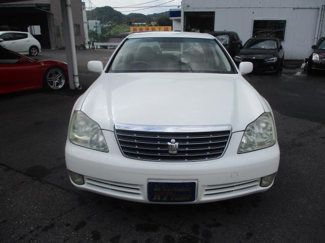 クラウン ロイヤルサルーン　純正マルチ　クルーズコントロール　　プッシュスタート　チルトステアリング　純正１６インチアルミホイール　オートライト　ウッド調コンビハンドル　ステアリングスイッチ　ディスチャージヘッドランプ（33枚目）