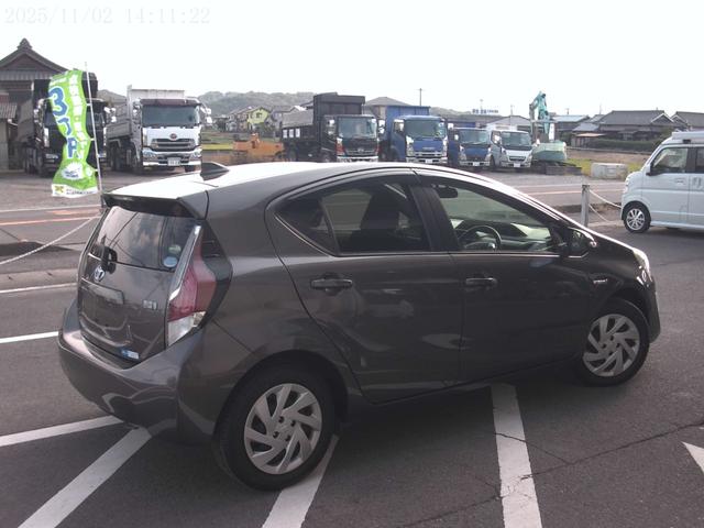 アクア G 純正9インチナビTV バックモニター クルーズコントロール スマートエントリーパッケージ(15枚目)