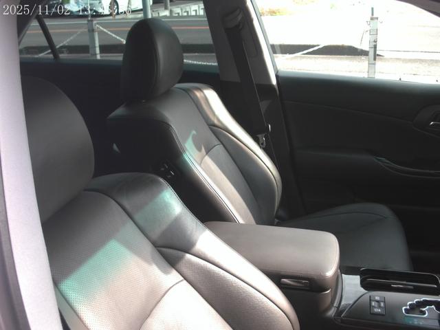 クラウン ２．５アスリート　アニバーサリーエディション　レザーシート　純正ナビＴＶ　バックモニター（29枚目）