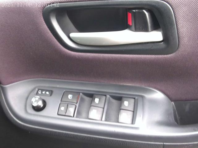 ヴォクシー ＺＳ　アルパインナビ　フリップダウンモニター　車高調　パワースライド（20枚目）