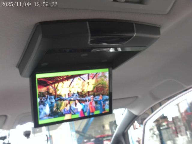 ヴォクシー ＺＳ　アルパインナビ　フリップダウンモニター　車高調　パワースライド（31枚目）