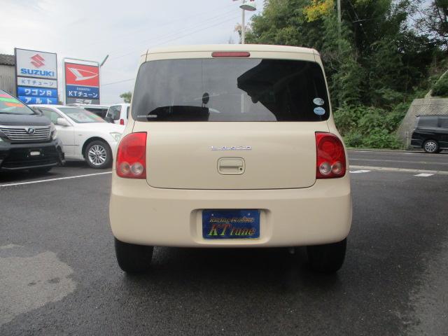 アルトラパン G スマートキー プッシュスタート 純正CDデッキ チルトステアリング シートアジャスター ヘッドライトレベライザー ABS 運転席・助手席エアバッグ エアコン 盗難防止システム(5枚目)